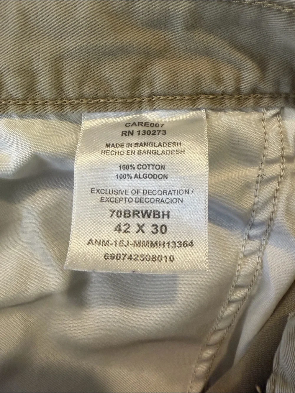 Wrangler Men's Cargo Pants in khaki- Casual Utility Style 42x30